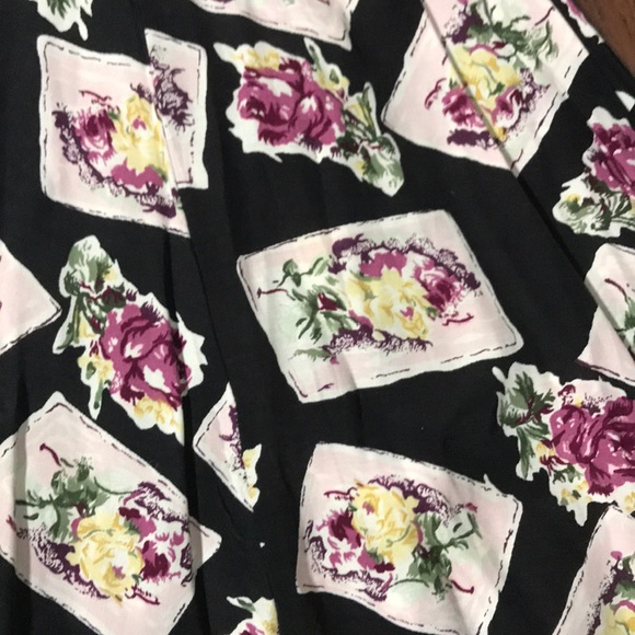 Dress - Picture 3 of 6